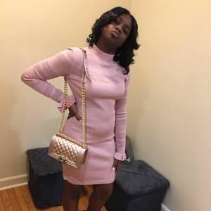 Meet your Posher, Cynthia